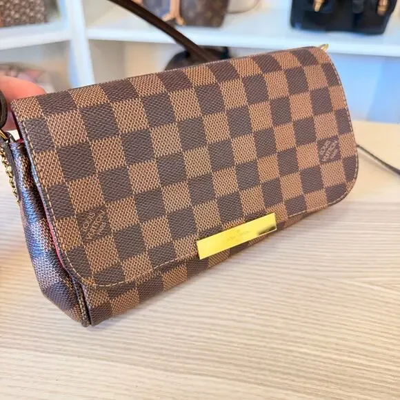 Louis Vuitton Favorite PM Damier Ebene - Picture 10 of 16